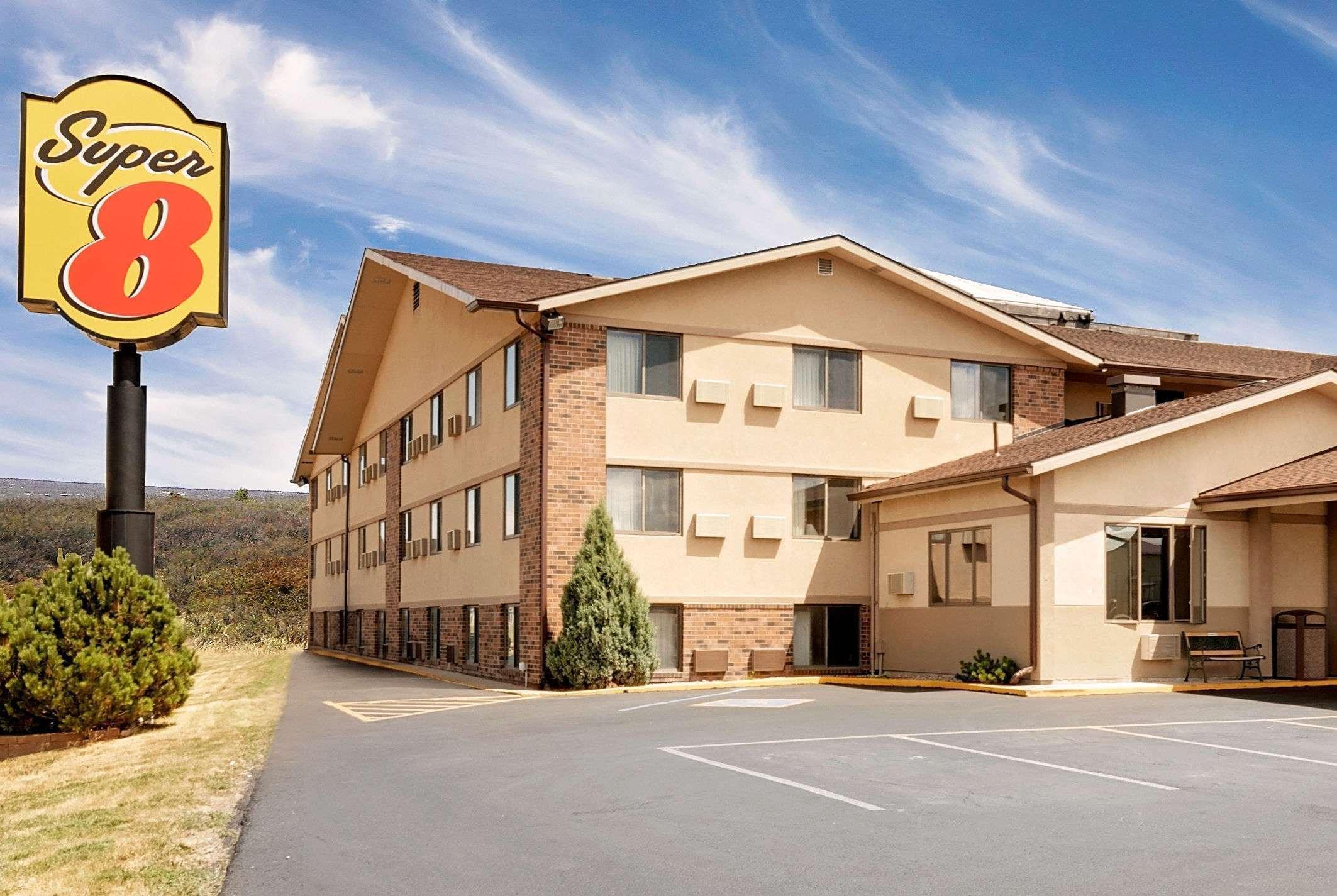 Super 8 By Wyndham Spearfish Hotel Kültér fotó